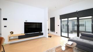 Bright modern townhouse in a convenient location - 8