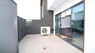 Bright modern townhouse in a convenient location - 5