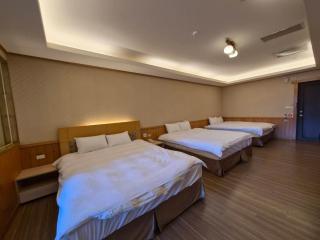 Dragon Manor Resort - 2