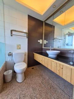 Dragon Manor Resort - 8