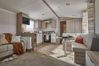 Heather View Essential Clover Caravan Pet 3 - 5