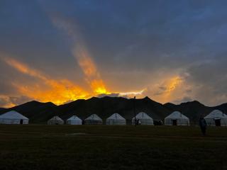 Kel-Suu yurt camp - 4