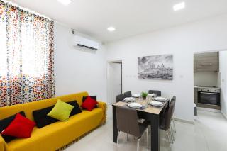 Sliema Suite by the sea - 5