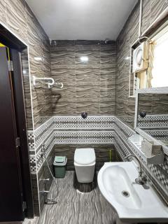 Stay like home service apartment Richmond Town - 3