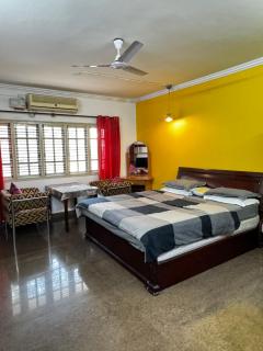 Richmond Suites - Stay Like Home Service Apartment - Richmond Town - 2