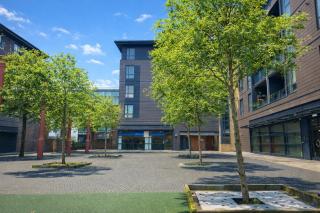 Manchester City Square - 8