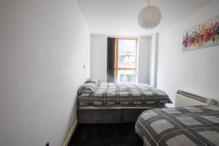 Manchester City Square - 6