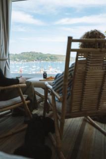 Stunning High Street Townhouse With Sea Views & Parking at 'Tide View Townhouse' - 4