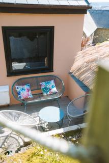 Stunning High Street Townhouse With Sea Views & Parking at 'Tide View Townhouse' - 1
