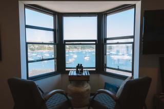 Stunning Waterfront Apartment With Spectacular Views & Parking at 'CAPTAINS LOFT' - 3
