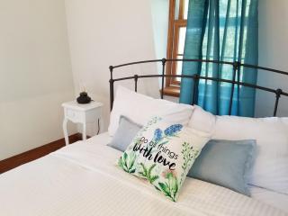 Cornu Farmhouse Waterfront - 7