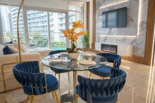 Elegant Midtown Condo with Rooftop Pool and Parking - 0