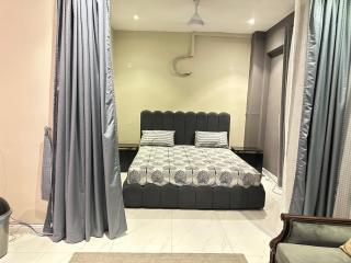 Private 2BD Apartment Opposite Dha Phase 8 - 2