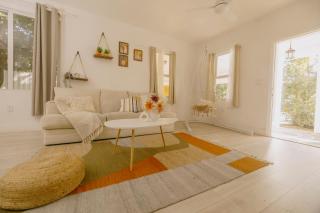 Prime Location Home W BBQ & Free Parking - 7