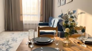 Возле MEGA SILKWAY, EXPO, Ботанического парка, и Nazarbayev University - 0