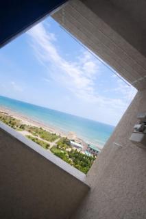 Cozy City Center Apartment with Full Sea View - 2