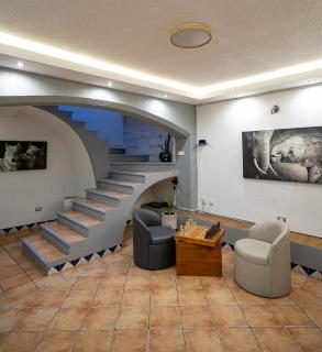 Modern, comfortable and centrally-located loft - 2