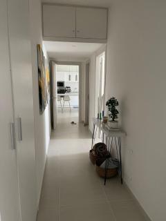 Modern Design Apartment near Naples Airport & High Speed Train Free Parking, 2 Bathrooms - 8
