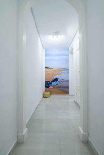 Preciado apartamento con vistas frontales al mar - 9