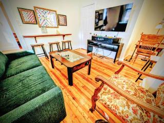 Hot Tub! Arcade! Walk to Everything! 123 Main St! - 6