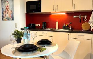 DUHA HOMES - Wohlfühl-Studio, Küche, Stellplatz, Self-Check-In, Garten - 9