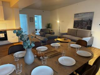 Elegant & Spacious Apartment - Prime Location - 4