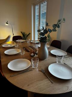 Elegant & Spacious Apartment - Prime Location - 2