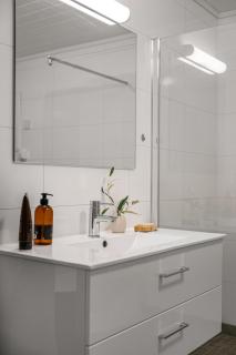 Elegant & Spacious Apartment - Prime Location - 4