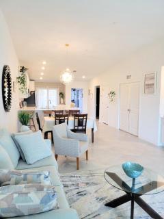Wellen Park Resort Style Getaway with Upscale Amenities - 5