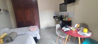 Stúdio para 1, 2, 3, ótima localização - 1