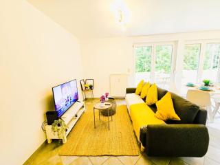 Charming 1BR Retreat with private terrace - 9