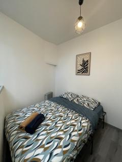 Charming 2 bedroom apartment for 5 max - 4