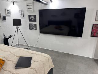 Gemütliches Kellerzimmer + Bad - 8