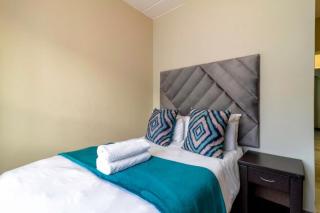 The Waterfallcity Charm next to Mall of Africa - Midrand - 6