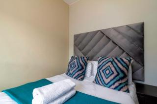 The Waterfallcity Charm next to Mall of Africa - Midrand - 7