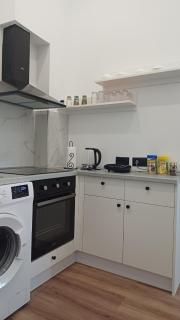 Near Airport Cozy Stay - 6