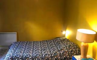 Grande chambre avec salle de bain privative - 2