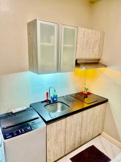 Condo Monarch Parksuites - 8