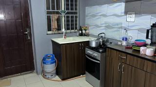 Maleek's Apartment, Ikeja "Cozy & Affordable Shared 2-Bedroom Shortlet in a Quiet Lagos Neighborhood - 6
