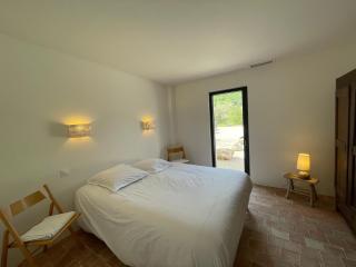 Luberon house with view - 3