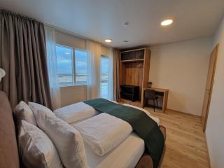 Höfn Apartments - 7