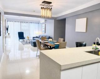 Paradise Haven at 20 South Ave Roof top pool - 3