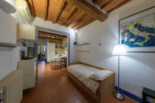 il Giglio di San Giovanni - Florence - 1