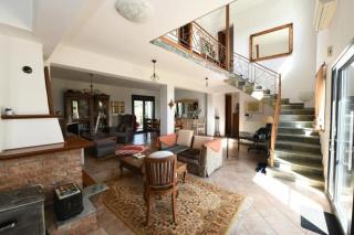 Countryside villa in private 2,000 sqm estate - 9
