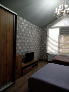 В обіймах гір - 4