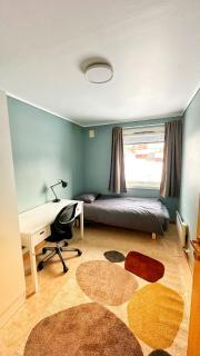 Bright & Cozy Apartment with Mountain View - 6