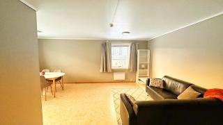 Bright & Cozy Apartment with Mountain View - 2