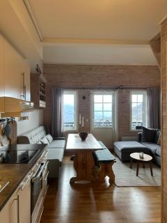 Norwegian mountain escape close to popular hikes - 3