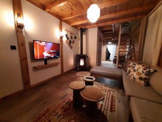 Hanging Garden Holiday Home - Riverside - 7