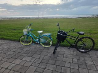 102B Gulf Water Views 2 Bikes Beach Items - 1